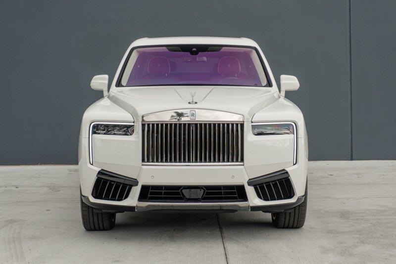 2025 Rolls Royce Cullinan photo 2