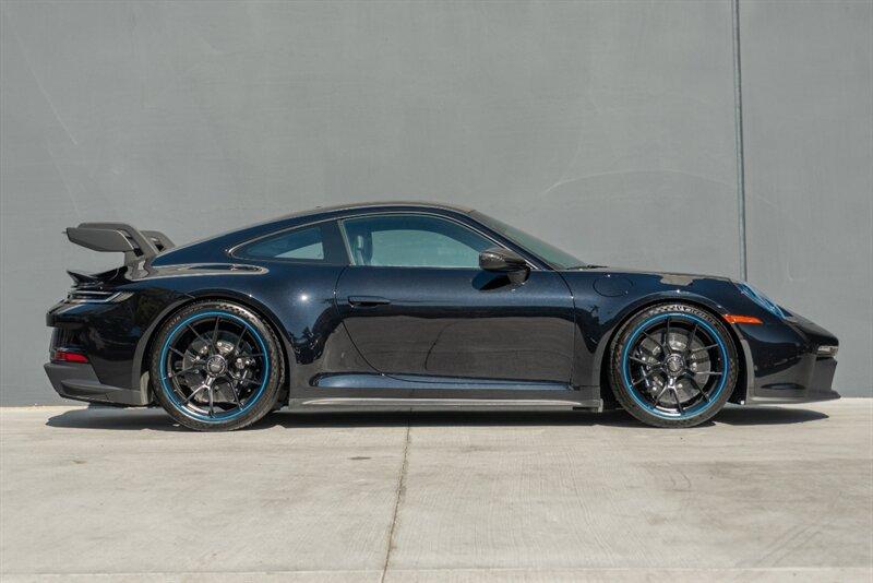 2024 Porsche 911 GT3 Touring photo 3