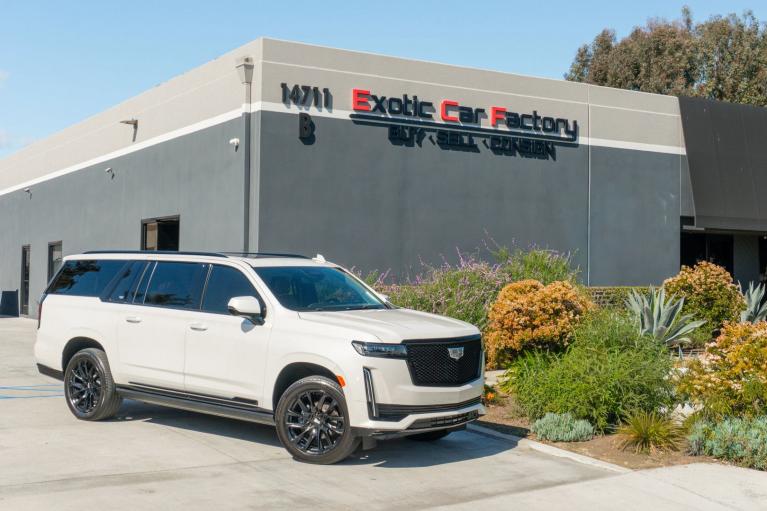 2024 Cadillac Escalade ESV Sport