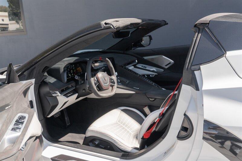 2023 Chevrolet Corvette Stingray Convertible photo 53