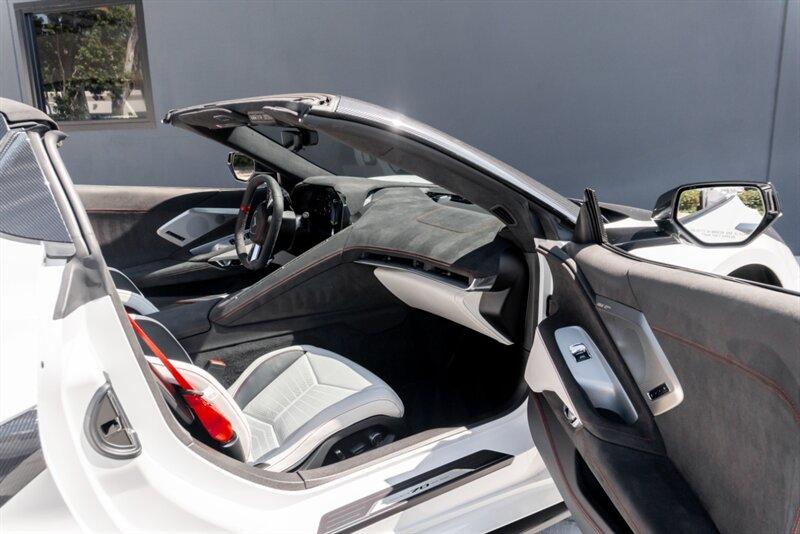 2023 Chevrolet Corvette Stingray Convertible photo 55
