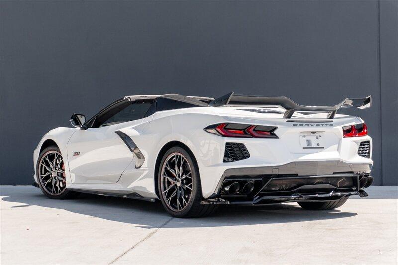 2023 Chevrolet Corvette Stingray Convertible photo 4