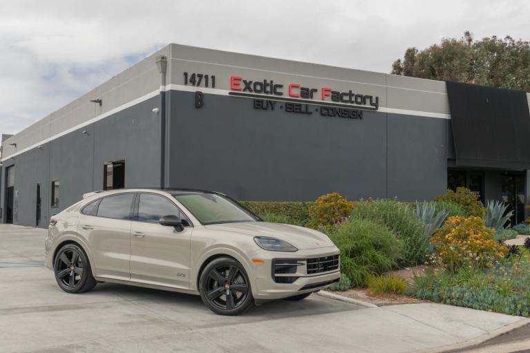 2025 Porsche Cayenne Coup GTS