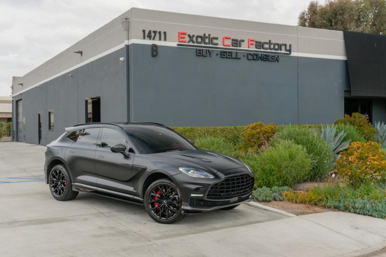 2023 Aston Martin DBX 4.0 V8 707 AWD's photo