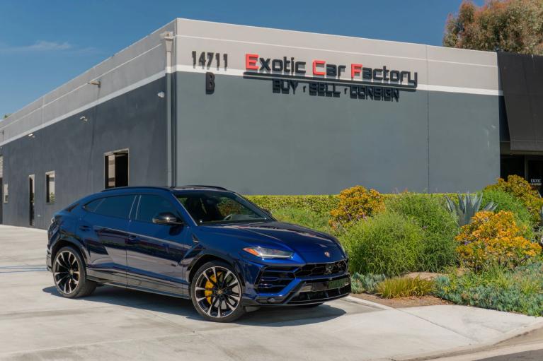 2021 Lamborghini Urus's photo