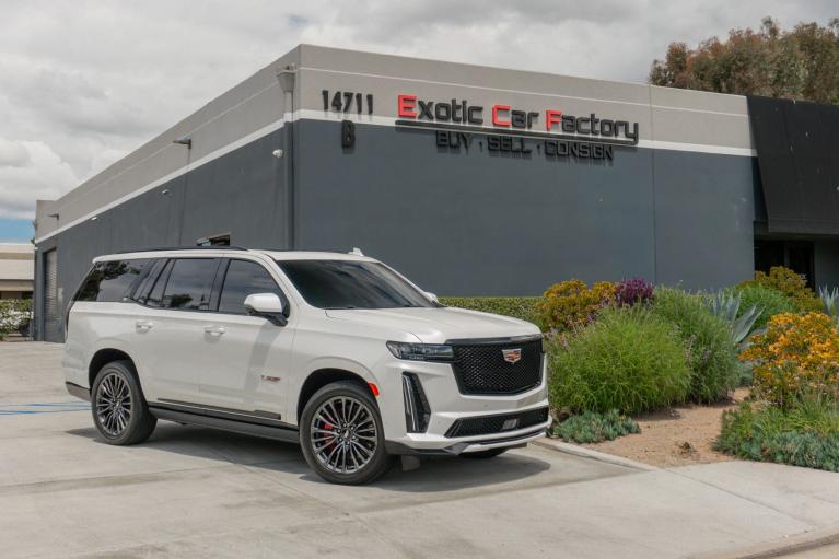 2024 Cadillac Escalade 4WD Escalade-V's photo