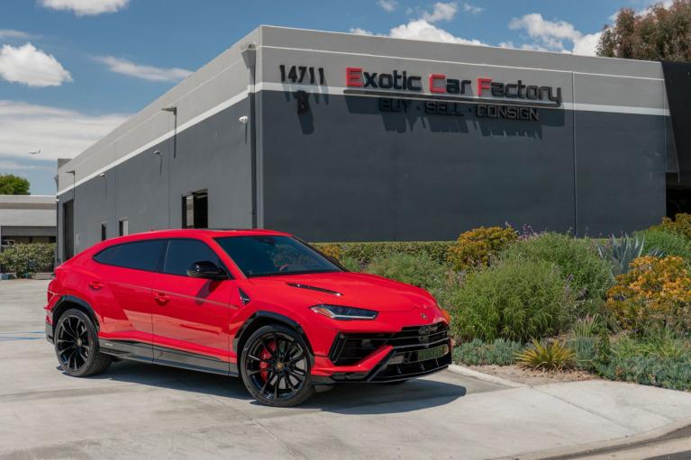 2024 Lamborghini Urus 4.0 V8 S's photo