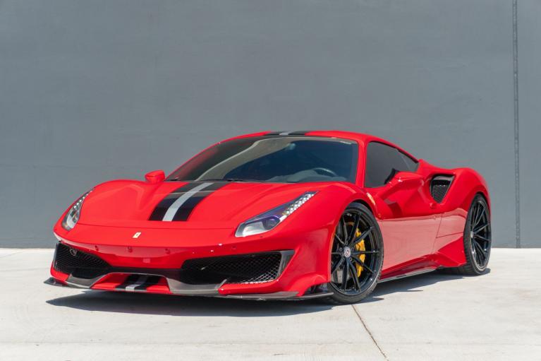 2019 Ferrari 488 -'s photo