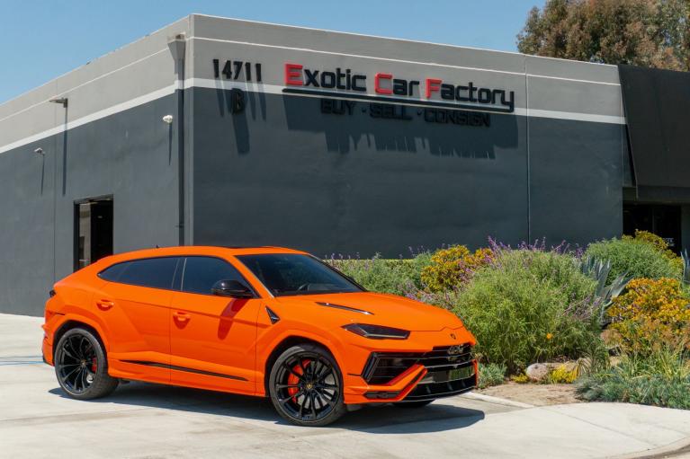 2023 Lamborghini Urus 4.0 V8 S's photo