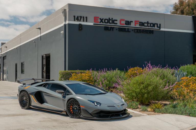 2019 Lamborghini Aventador SVJ Coupe's photo