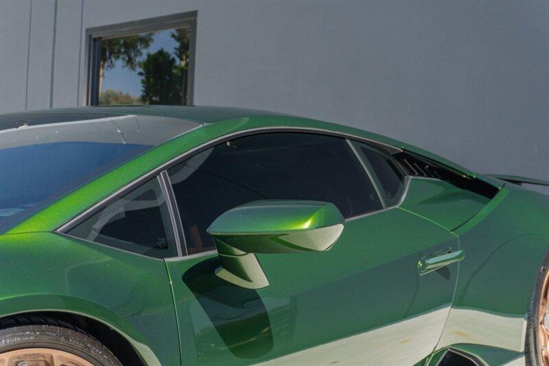 2023 Lamborghini Huracan Tecnica photo 20