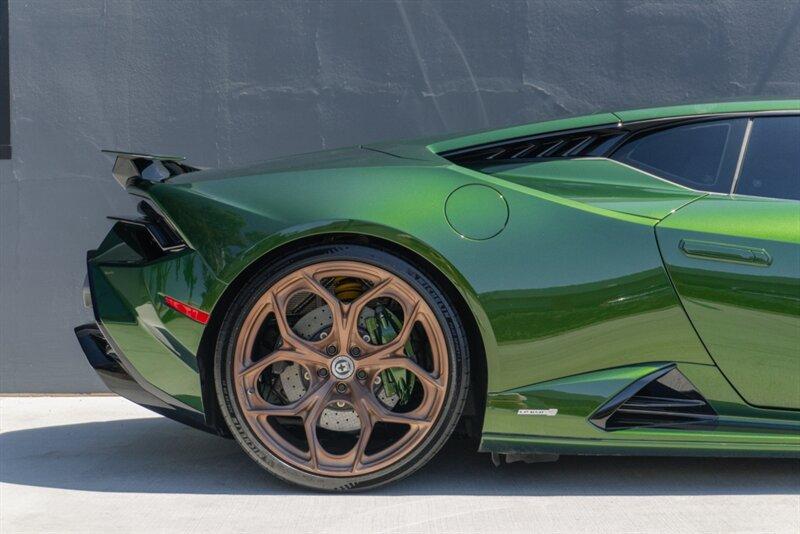 2023 Lamborghini Huracan Tecnica photo 28