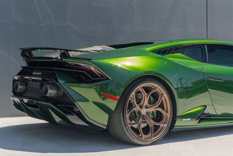 2023 Lamborghini Huracan Tecnica photo 30