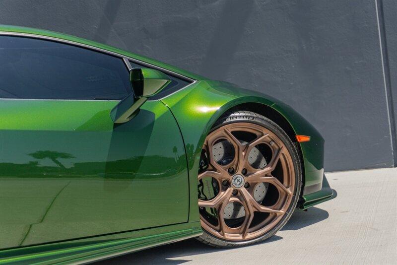 2023 Lamborghini Huracan Tecnica photo 35