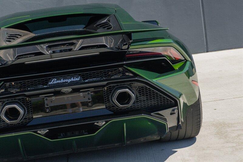 2023 Lamborghini Huracan Tecnica photo 38