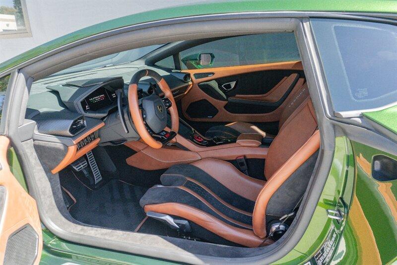 2023 Lamborghini Huracan Tecnica photo 43