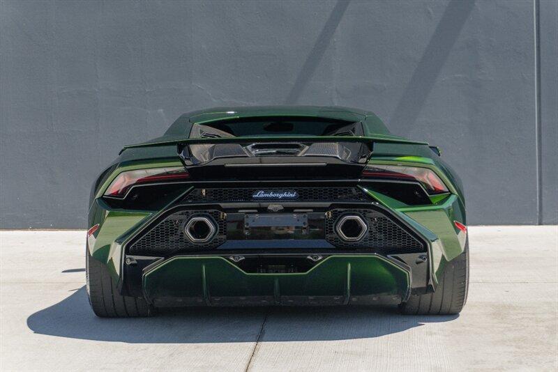 2023 Lamborghini Huracan Tecnica photo 4