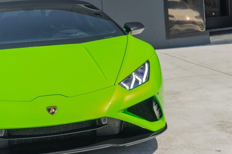 2021 Lamborghini Huracan Evo Coupe photo 15