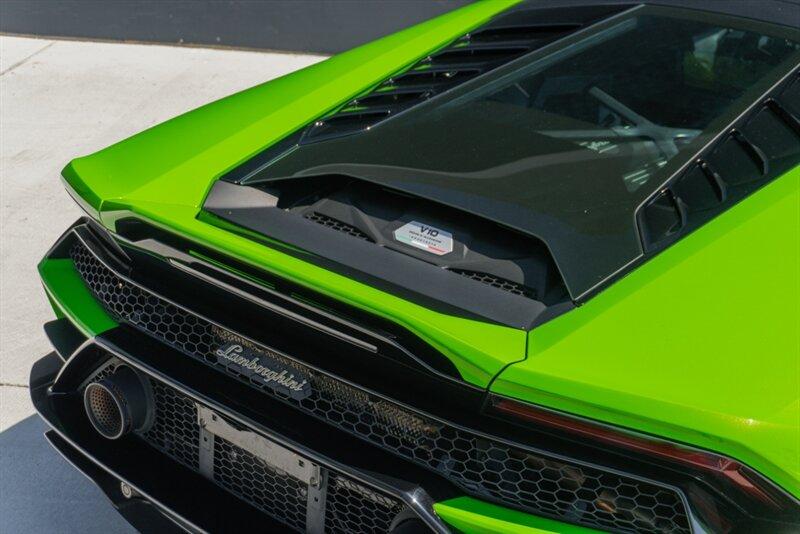 2021 Lamborghini Huracan Evo Coupe photo 27