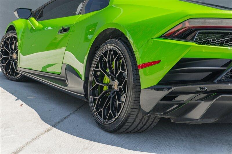 2021 Lamborghini Huracan Evo Coupe photo 34