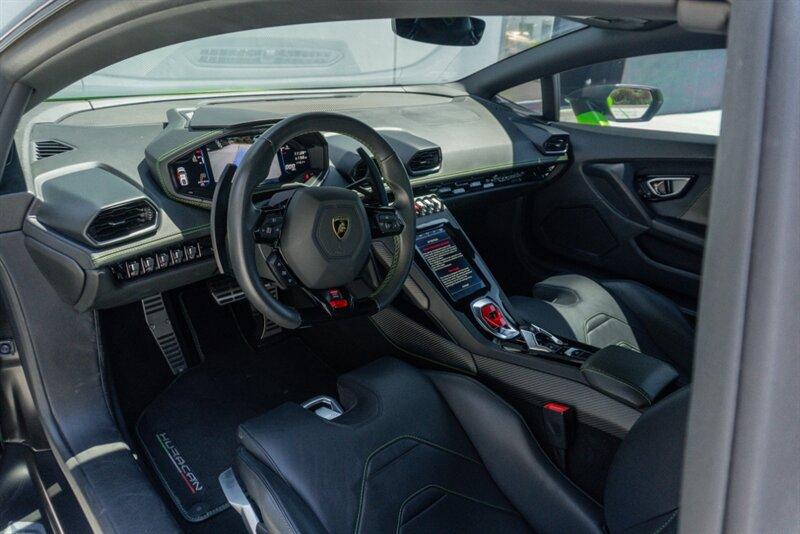2021 Lamborghini Huracan Evo Coupe photo 40