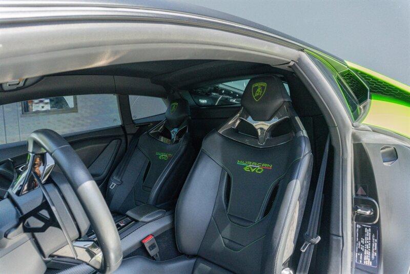 2021 Lamborghini Huracan Evo Coupe photo 43