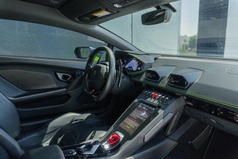 2021 Lamborghini Huracan Evo Coupe photo 46