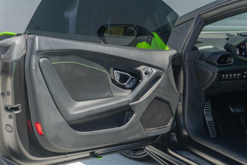 2021 Lamborghini Huracan Evo Coupe photo 58