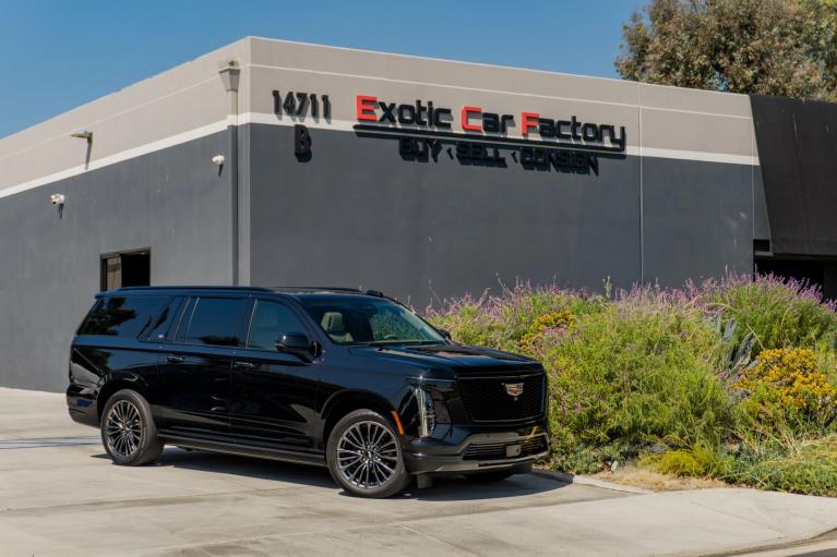 2025 Cadillac Escalade ESV Sport Platinum