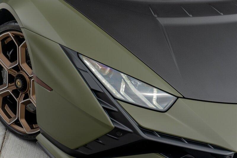 2023 Lamborghini Huracan Tecnica photo 26