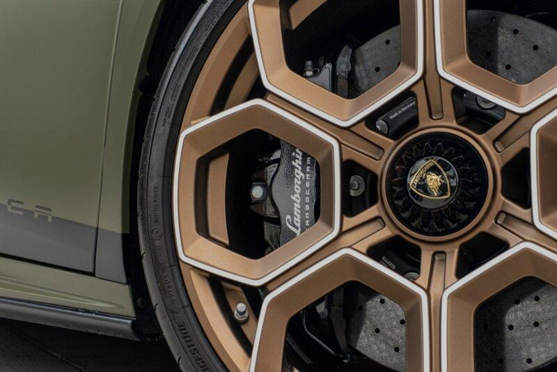 2023 Lamborghini Huracan Tecnica photo 29
