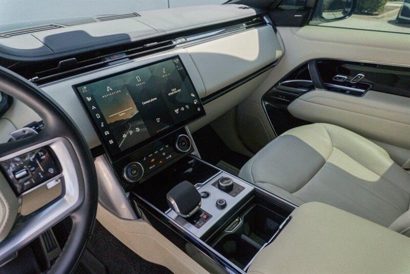 2023 Land Rover Range Rover SE photo 64