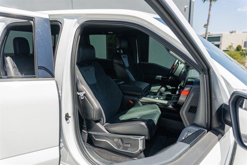 2023 Ford F-150 photo 13