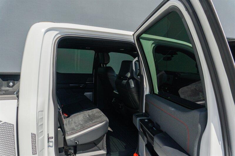 2023 Ford F-150 photo 14