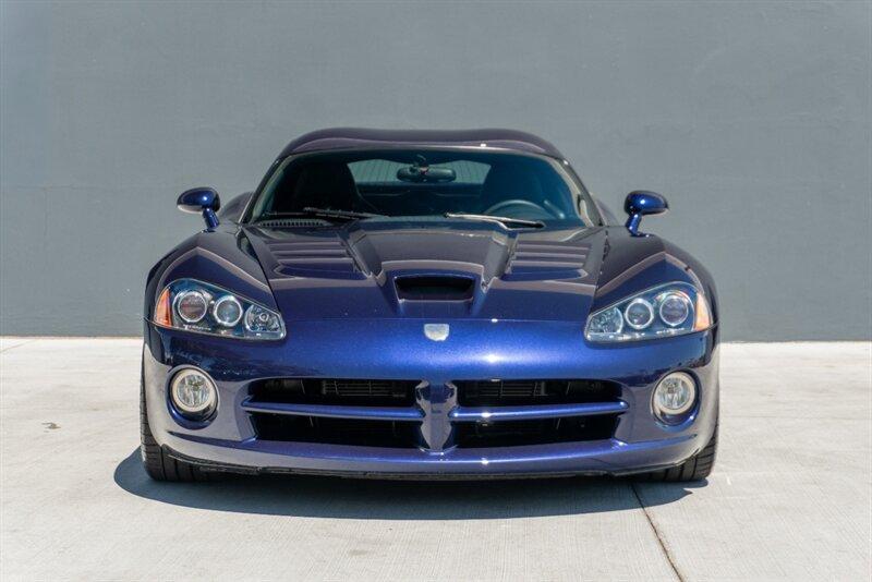 2008 Dodge Viper SRT10 photo 2