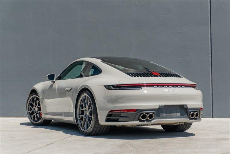 2024 Porsche 911 4S 4 GTS photo 4