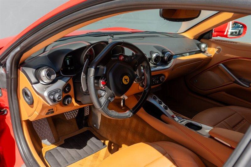 2017 Ferrari F12 Berlinetta Berlinetta photo 13