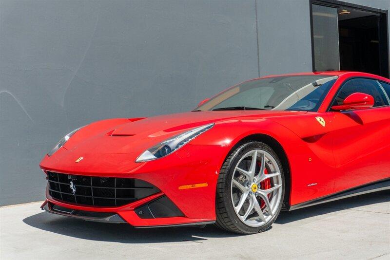 2017 Ferrari F12 Berlinetta Berlinetta photo 16