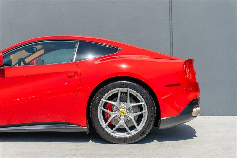 2017 Ferrari F12 Berlinetta Berlinetta photo 17