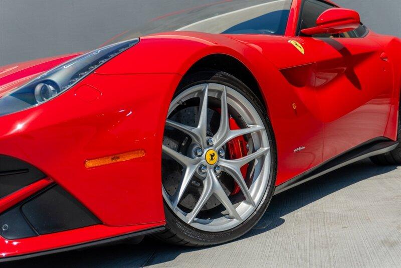 2017 Ferrari F12 Berlinetta Berlinetta photo 22