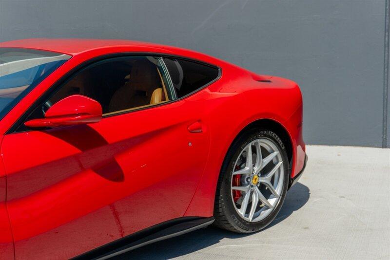 2017 Ferrari F12 Berlinetta Berlinetta photo 23