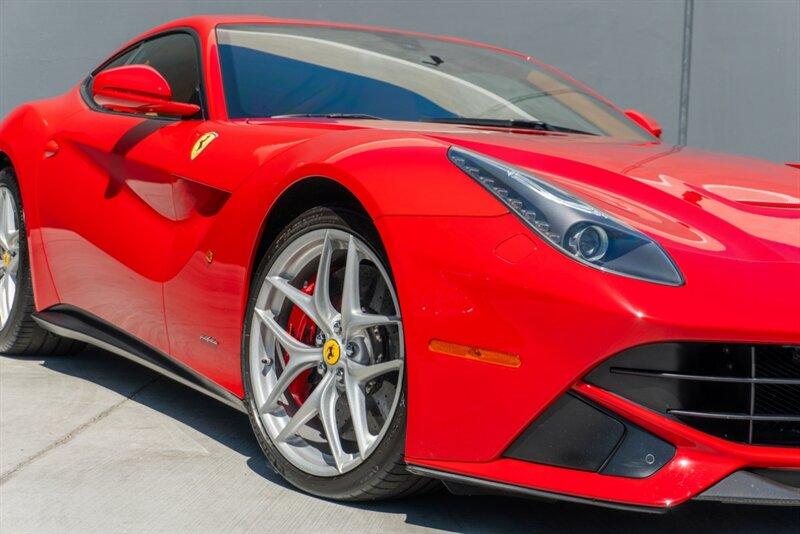 2017 Ferrari F12 Berlinetta Berlinetta photo 33
