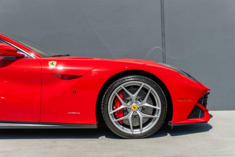2017 Ferrari F12 Berlinetta Berlinetta photo 38
