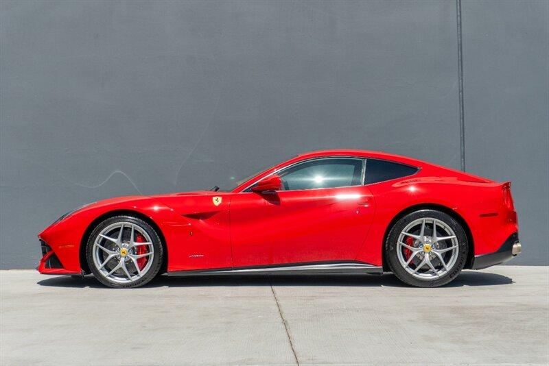 2017 Ferrari F12 Berlinetta Berlinetta photo 4