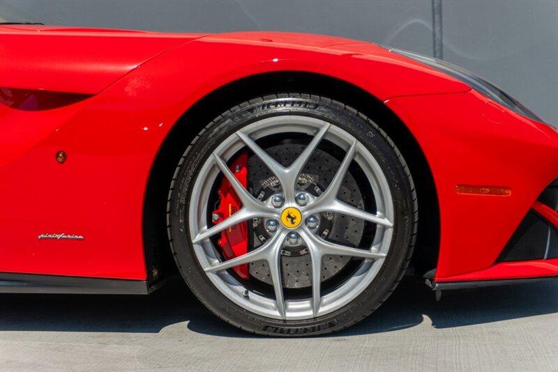 2017 Ferrari F12 Berlinetta Berlinetta photo 39