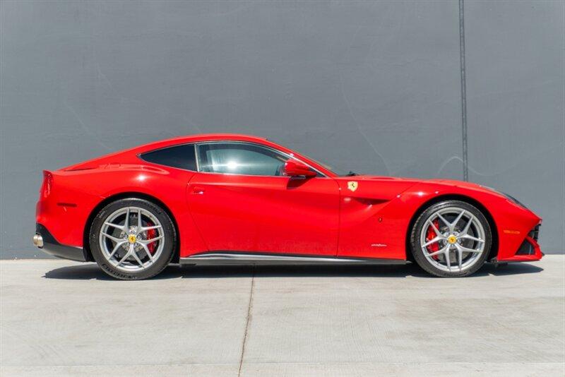 2017 Ferrari F12 Berlinetta Berlinetta photo 5