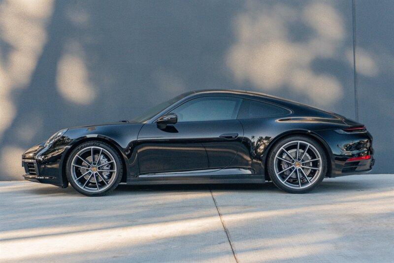 2021 Porsche 911 4 photo 4