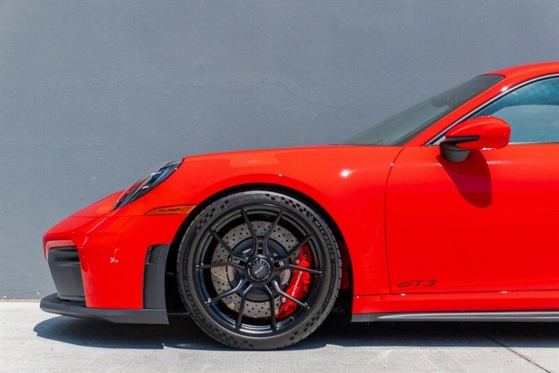 2025 Porsche 911 GT3 Touring photo 15