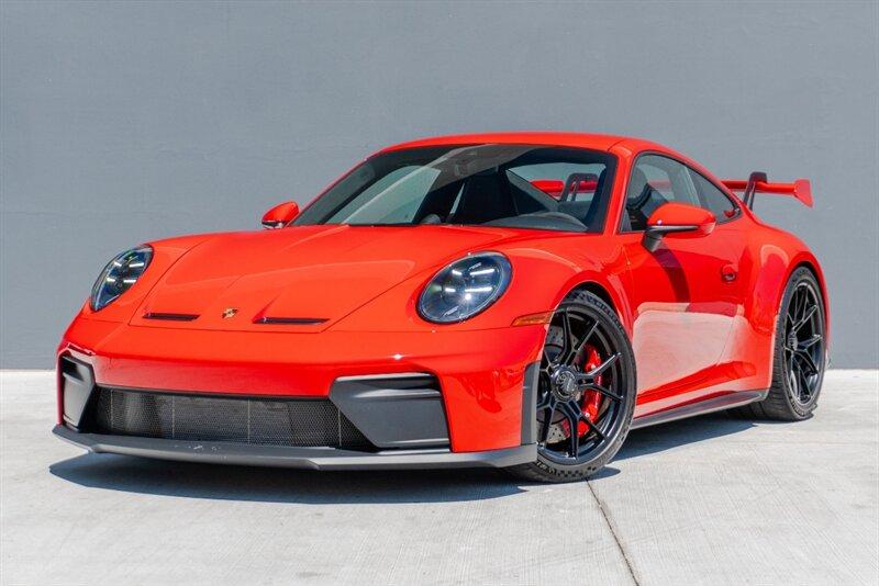 2025 Porsche 911 GT3 Touring photo 3