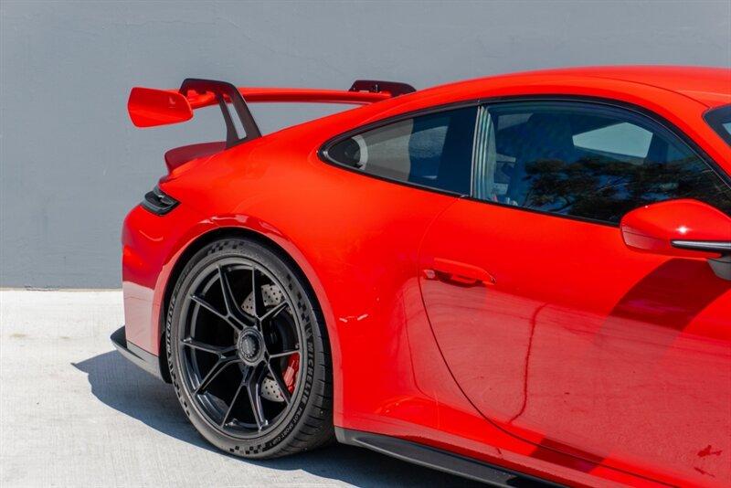 2025 Porsche 911 GT3 Touring photo 33